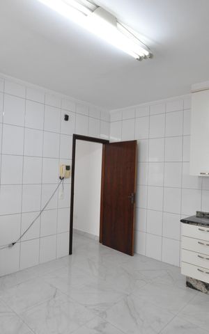 Casa à venda com 250m², 3 quartos e 9 vagasCozinha
