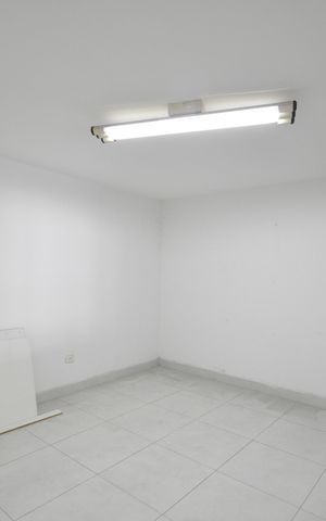 Casa à venda com 250m², 3 quartos e 9 vagasDepósito