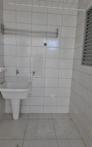 Casa à venda com 250m², 3 quartos e 9 vagasÁrea de Serviço
