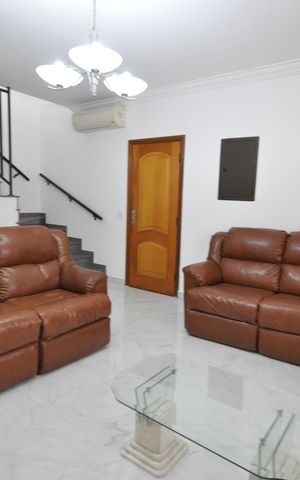 Casa à venda com 250m², 3 quartos e 9 vagasSala