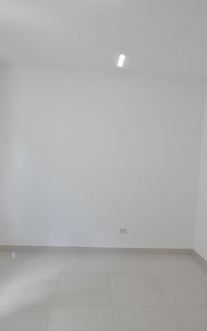 Casa à venda com 250m², 3 quartos e 9 vagasSuíte 2