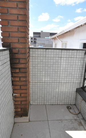 Casa à venda com 250m², 3 quartos e 9 vagasSacada da Suíte 3