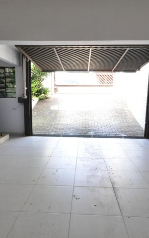Casa à venda com 250m², 3 quartos e 9 vagasGaragem