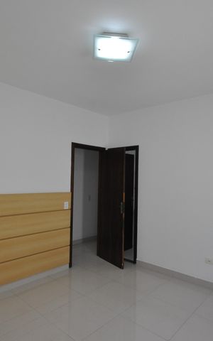 Casa à venda com 250m², 3 quartos e 9 vagasSuíte 2