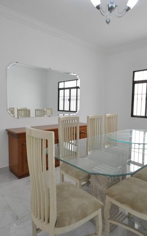 Casa à venda com 250m², 3 quartos e 9 vagasCopa