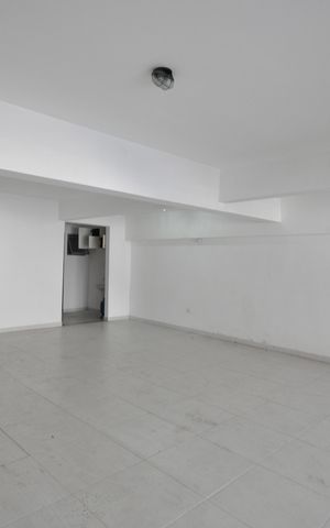 Casa à venda com 250m², 3 quartos e 9 vagasSalão Festas