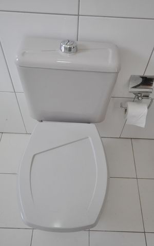 Casa à venda com 250m², 3 quartos e 9 vagasBanheiro da Suíte 3
