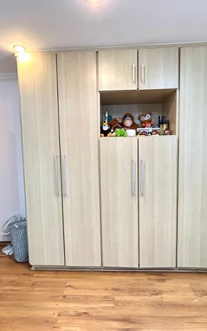 Casa à venda com 220m², 4 quartos e 3 vagas Casa à venda com 220m², 4 quartos e 3 vagasQuarto Suíte 2