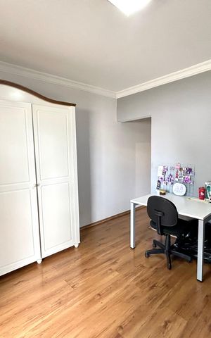 Casa à venda com 220m², 4 quartos e 3 vagas Casa à venda com 220m², 4 quartos e 3 vagasQuarto Suíte 3
