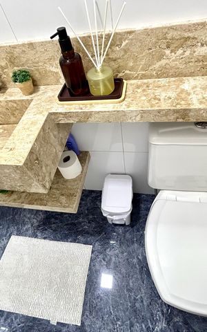 Casa à venda com 220m², 4 quartos e 3 vagas Casa à venda com 220m², 4 quartos e 3 vagasLavabo