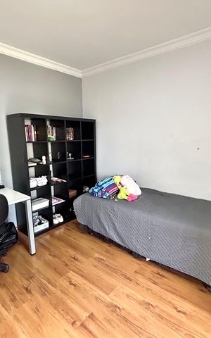 Casa à venda com 220m², 4 quartos e 3 vagas Casa à venda com 220m², 4 quartos e 3 vagasQuarto Suíte 3