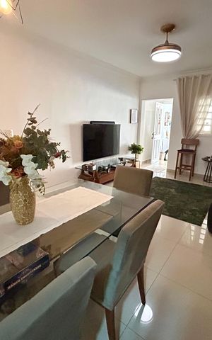 Casa à venda com 220m², 4 quartos e 3 vagas Casa à venda com 220m², 4 quartos e 3 vagasSala