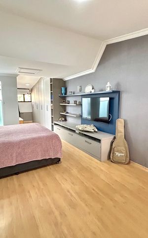 Casa à venda com 220m², 4 quartos e 3 vagas Casa à venda com 220m², 4 quartos e 3 vagasQuarto Suíte 1