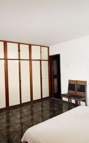 Casa para alugar com 280m², 5 quartos e 3 vagasQuarto 2 - Suíte