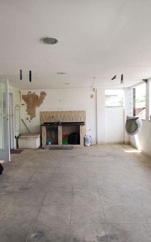 Casa para alugar com 280m², 5 quartos e 3 vagasÁrea de Serviço e Varanda