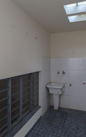 Casa à venda com 190m², 3 quartos e 2 vagas Casa à venda com 190m², 3 quartos e 2 vagasÁrea de Serviço