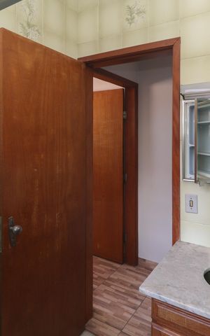 Casa à venda com 190m², 3 quartos e 2 vagas Casa à venda com 190m², 3 quartos e 2 vagasBanheiro
