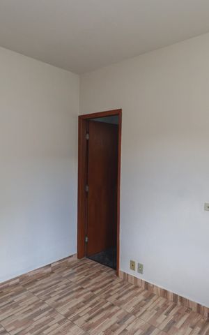 Casa à venda com 190m², 3 quartos e 2 vagas Casa à venda com 190m², 3 quartos e 2 vagasSuíte