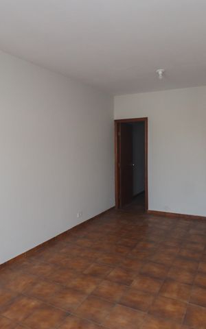 Casa à venda com 190m², 3 quartos e 2 vagas Casa à venda com 190m², 3 quartos e 2 vagasSala