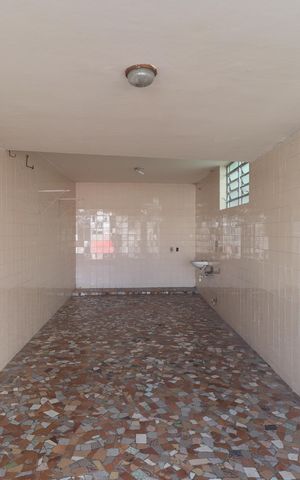 Casa à venda com 190m², 3 quartos e 2 vagas Casa à venda com 190m², 3 quartos e 2 vagasGaragem