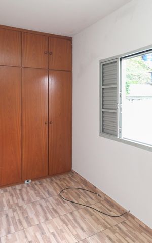 Casa à venda com 190m², 3 quartos e 2 vagas Casa à venda com 190m², 3 quartos e 2 vagasQuarto 2