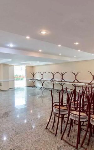Apartamento à venda com 258m², 3 quartos e 2 vagas Apartamento à venda com 258m², 3 quartos e 2 vagasÁrea comum - Salão de festas