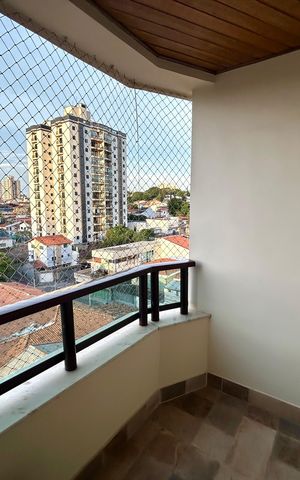 Apartamento à venda com 258m², 3 quartos e 2 vagas Apartamento à venda com 258m², 3 quartos e 2 vagasVaranda da Suíte 3