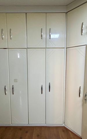 Apartamento à venda com 258m², 3 quartos e 2 vagas Apartamento à venda com 258m², 3 quartos e 2 vagasQuarto Suíte 3