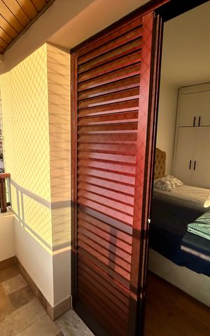 Apartamento à venda com 258m², 3 quartos e 2 vagas Apartamento à venda com 258m², 3 quartos e 2 vagasVaranda da Suíte 2