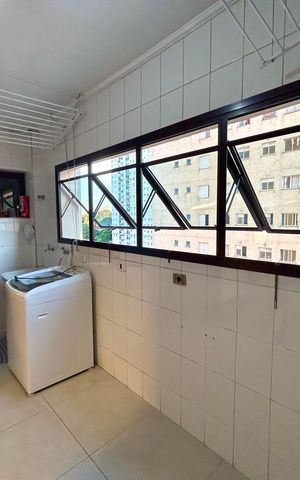 Apartamento à venda com 258m², 3 quartos e 2 vagas Apartamento à venda com 258m², 3 quartos e 2 vagasÁrea de Serviço