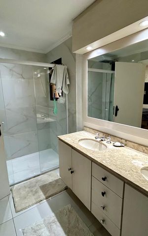 Apartamento à venda com 258m², 3 quartos e 2 vagas Apartamento à venda com 258m², 3 quartos e 2 vagasBanheiro da Suíte 3