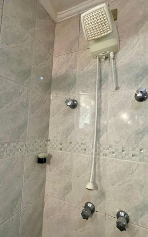 Apartamento à venda com 258m², 3 quartos e 2 vagas Apartamento à venda com 258m², 3 quartos e 2 vagasBanheiro da Suíte 1