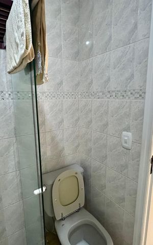 Apartamento à venda com 258m², 3 quartos e 2 vagas Apartamento à venda com 258m², 3 quartos e 2 vagasBanheiro da Suíte 2