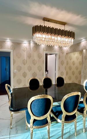 Apartamento à venda com 258m², 3 quartos e 2 vagas Apartamento à venda com 258m², 3 quartos e 2 vagasSala