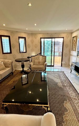 Apartamento à venda com 258m², 3 quartos e 2 vagas Apartamento à venda com 258m², 3 quartos e 2 vagasSala