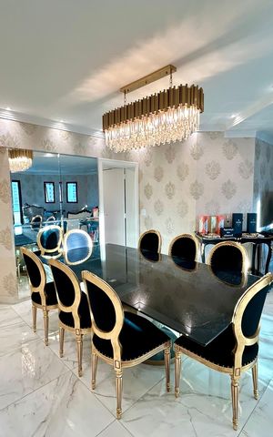 Apartamento à venda com 258m², 3 quartos e 2 vagas Apartamento à venda com 258m², 3 quartos e 2 vagasSala