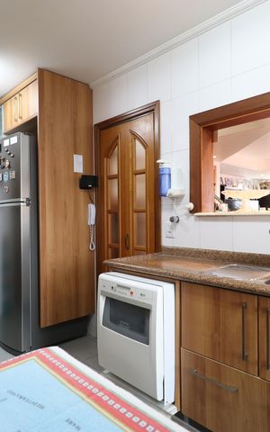 Apartamento à venda com 172m², 3 quartos e 3 vagasCozinha 