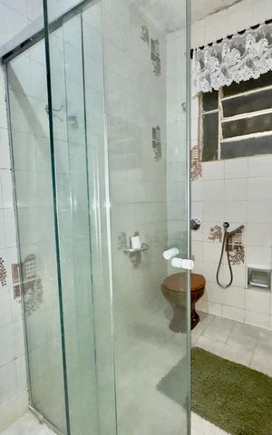 Casa à venda com 445m², 4 quartos e 2 vagas