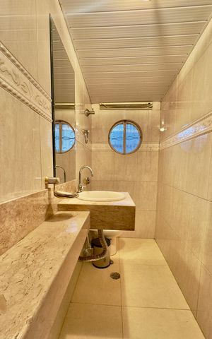 Casa à venda com 445m², 4 quartos e 2 vagas