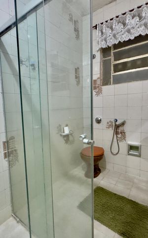 Casa à venda com 445m², 4 quartos e 2 vagas