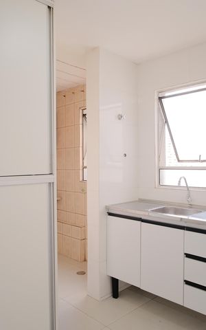 Apartamento à venda com 56m², 2 quartos e 1 vagaCozinha
