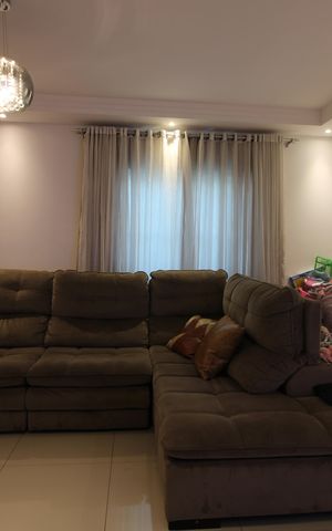 Casa de condomínio à venda com 120m², 3 quartos e 2 vagasSala