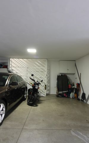 Casa de condomínio à venda com 120m², 3 quartos e 2 vagasGaragem