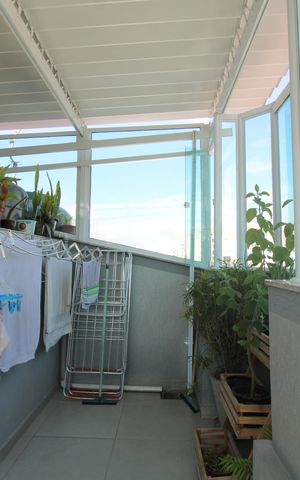 Casa de condomínio à venda com 120m², 3 quartos e 2 vagasVaranda Superior
