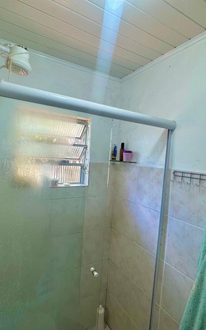 Casa à venda com 288m², 2 quartos e 1 vagaBanheiro 1