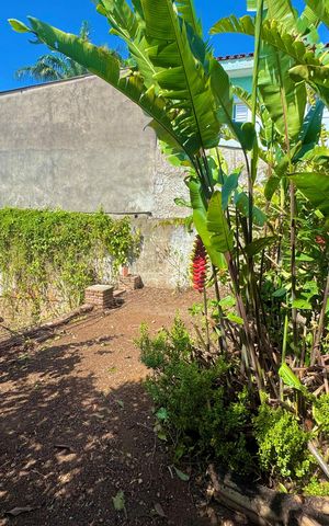 Casa à venda com 288m², 2 quartos e 1 vagaQuintal