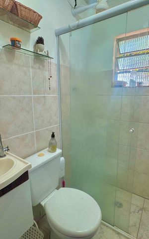 Casa à venda com 288m², 2 quartos e 1 vagaBanheiro 1