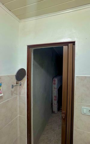 Casa à venda com 288m², 2 quartos e 1 vagaBanheiro 1