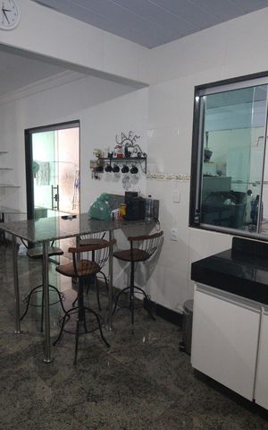 Casa para alugar com 706m², 4 quartos e 4 vagasCozinha