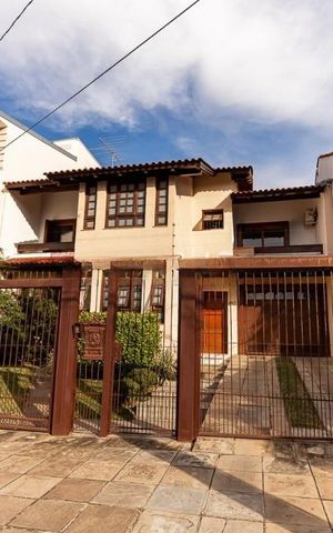 Casa para alugar com 311m², 4 quartos e 4 vagas Casa para alugar com 311m², 4 quartos e 4 vagasÁrea Comum